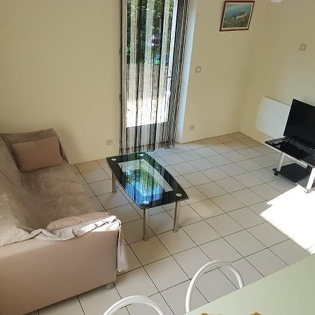 Апартаменты F2 En Rez De Jardin A Крест Экстерьер фото